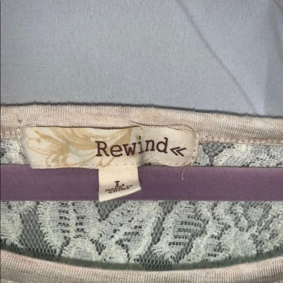 NWOT 2 light and airy tops - Picture 4 of 11